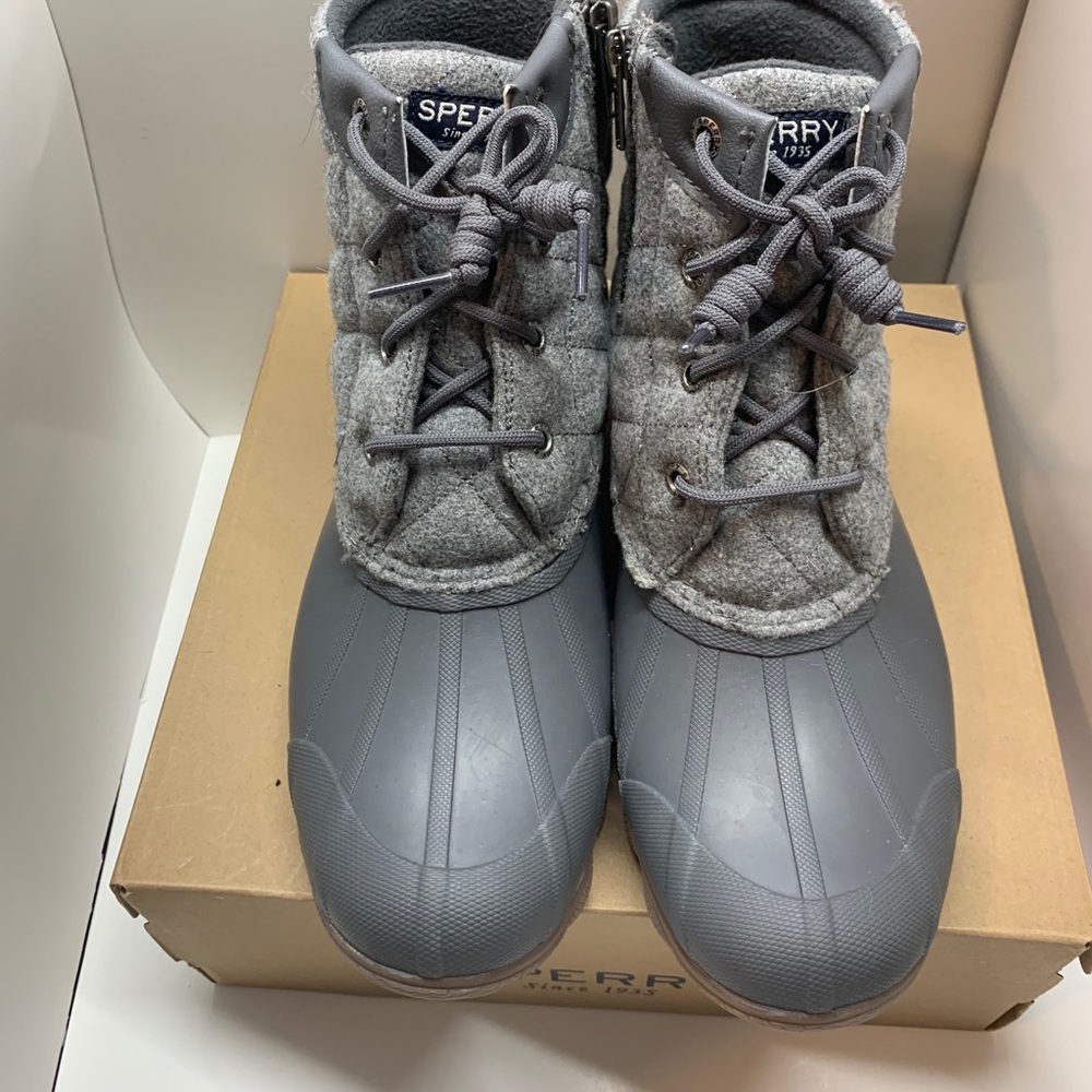 Rain boots by Sperry